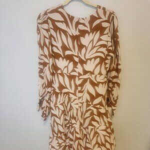 White Closet Dakota Mini Dress Las Palmas NWT in Cinnamon Print